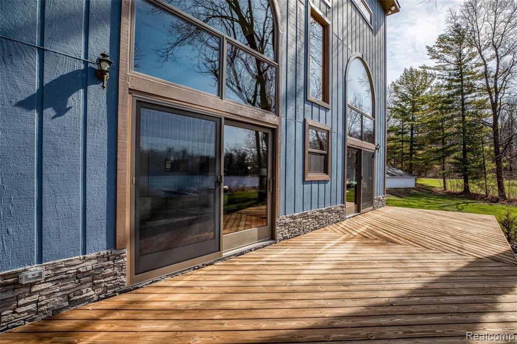 4100 Pardee Lake Road Howell, MI 48843 - Photo 7 of 35
