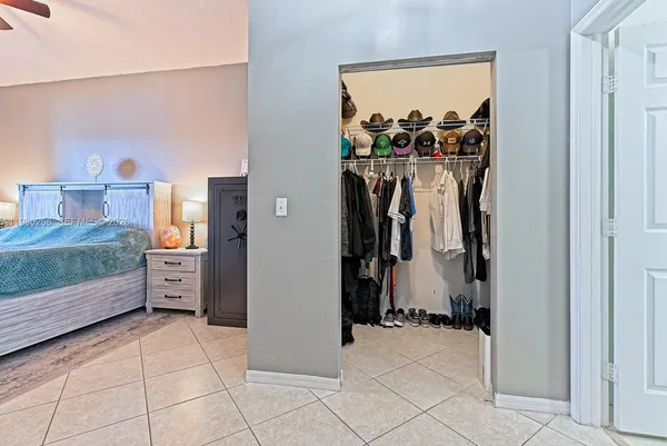 a view of a walk in closet