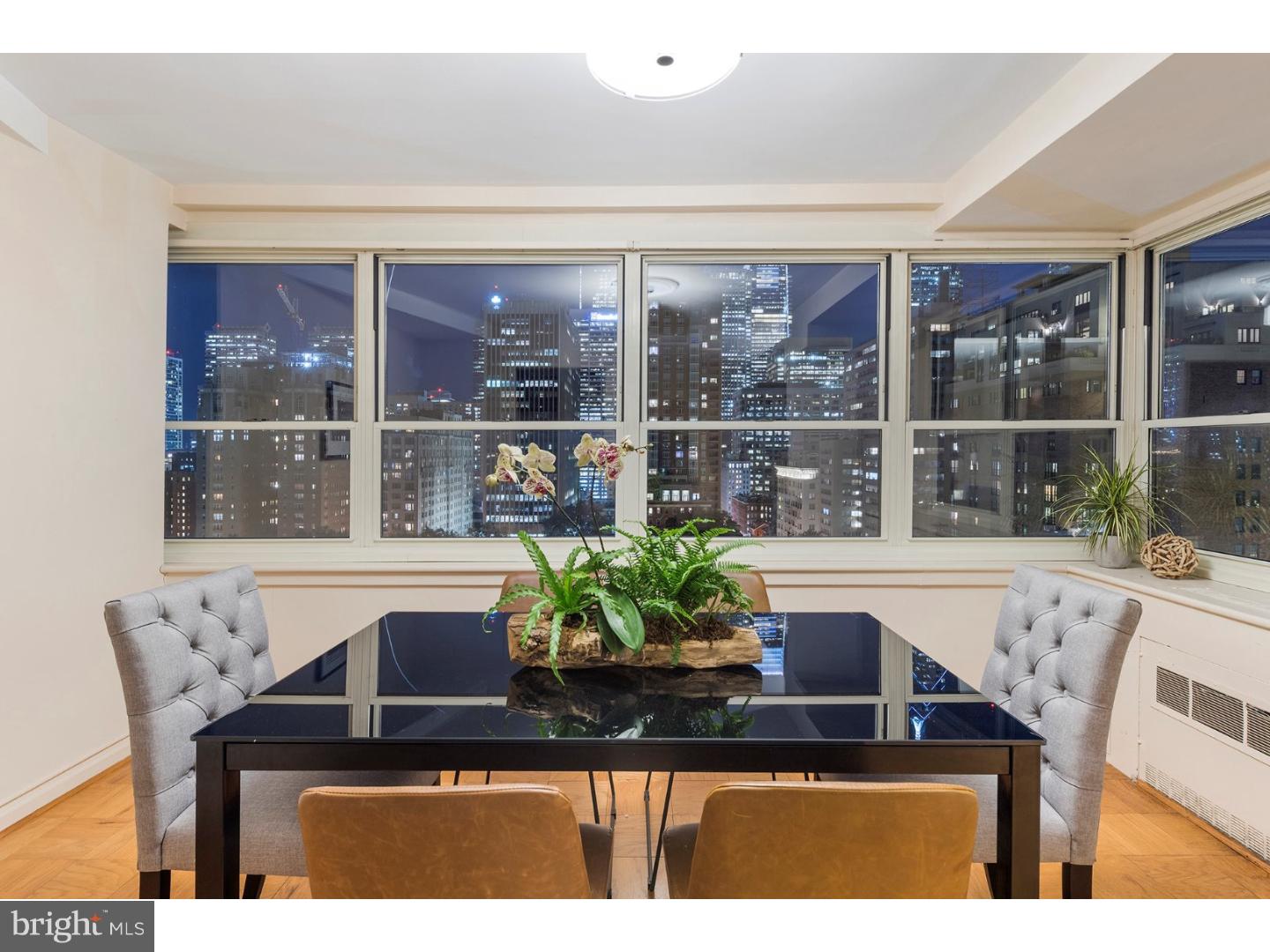 1810 Rittenhouse Square, Unit 1710 Philadelphia, PA 19103 - Photo 17 of 25