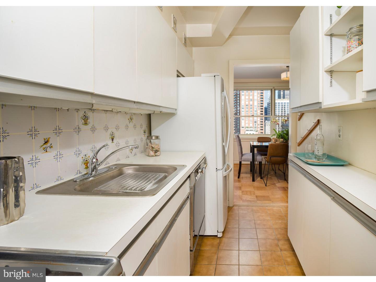 1810 Rittenhouse Square, Unit 1710 Philadelphia, PA 19103 - Photo 18 of 25