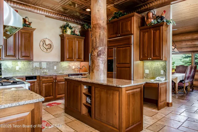 $7,850,000 | 30 Vista Road, Cora, WY 82925