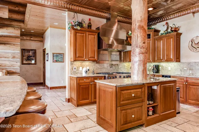 $7,850,000 | 30 Vista Road, Cora, WY 82925