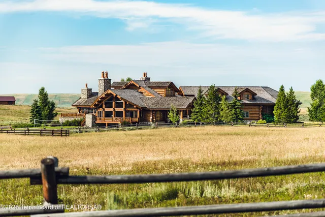 $7,850,000 | 30 Vista Road, Cora, WY 82925