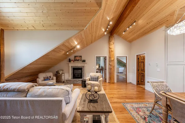 $7,850,000 | 30 Vista Road, Cora, WY 82925