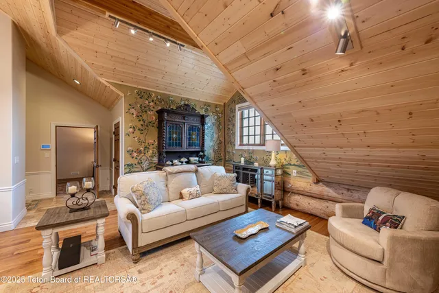 $7,850,000 | 30 Vista Road, Cora, WY 82925