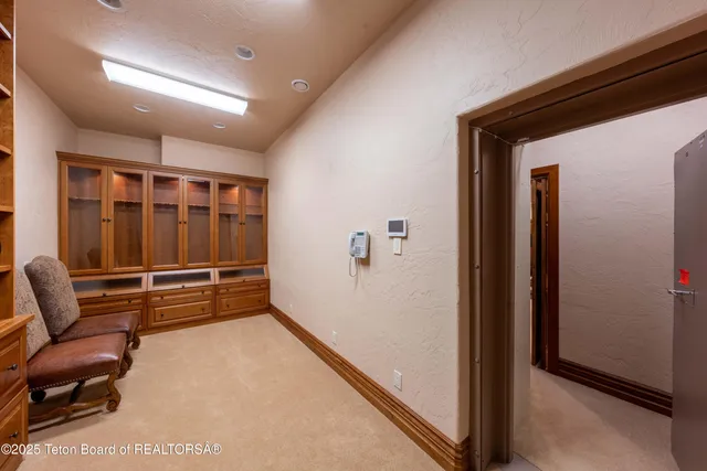 $7,850,000 | 30 Vista Road, Cora, WY 82925