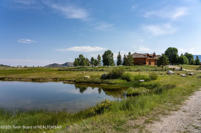 $7,850,000 | 30 Vista Road, Cora, WY 82925