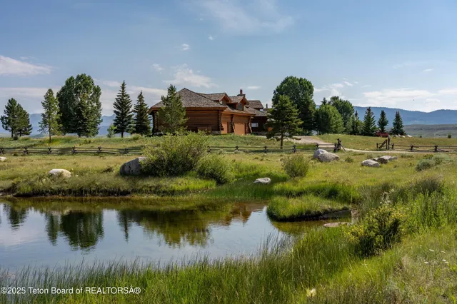 $7,850,000 | 30 Vista Road, Cora, WY 82925