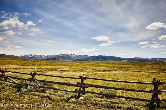 $7,850,000 | 30 Vista Road, Cora, WY 82925