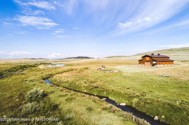 $7,850,000 | 30 Vista Road, Cora, WY 82925