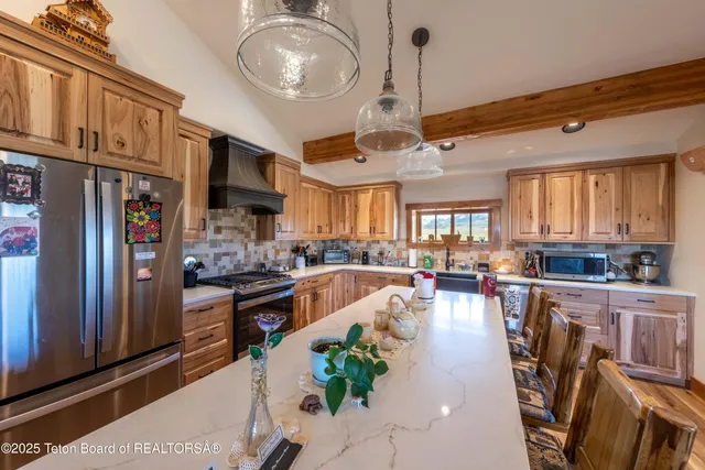 $7,850,000 | 30 Vista Road, Cora, WY 82925