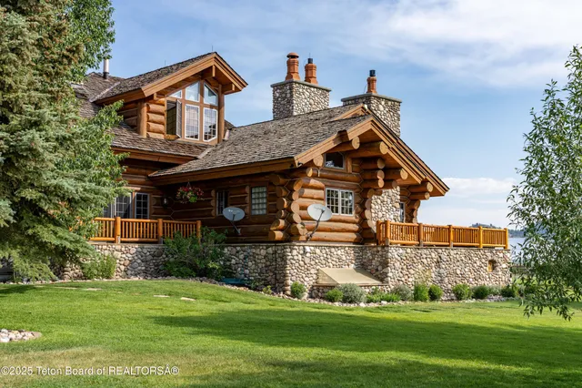 $7,850,000 | 30 Vista Road, Cora, WY 82925