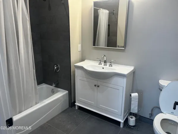 $2,900 | 2419 Bridge Avenue, Unit 201, Point Pleasant, NJ 08742