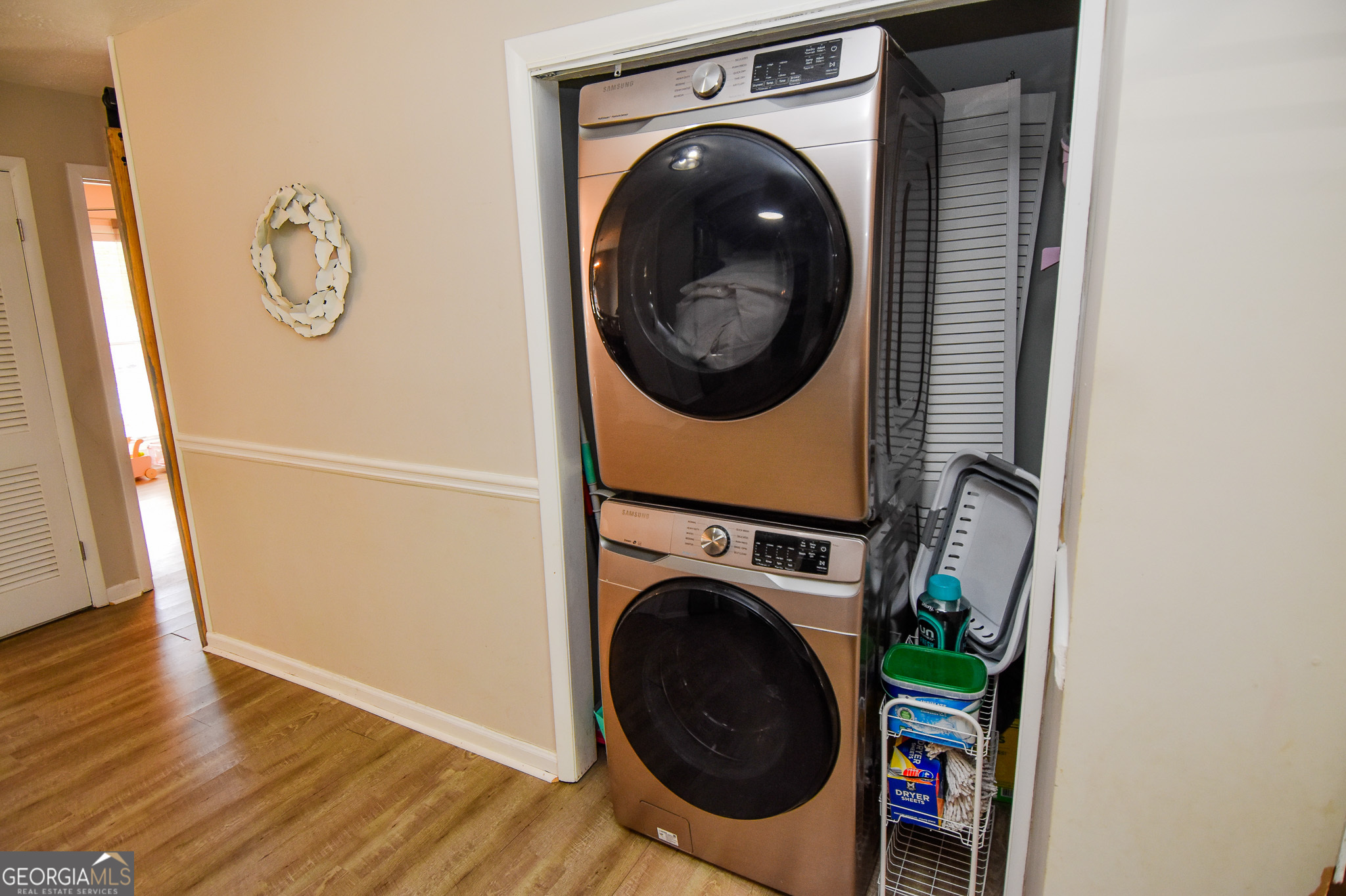 2250 Green Street Concord, GA 30206 - Photo 24 of 77 a view of livingroom with washer and dryer
