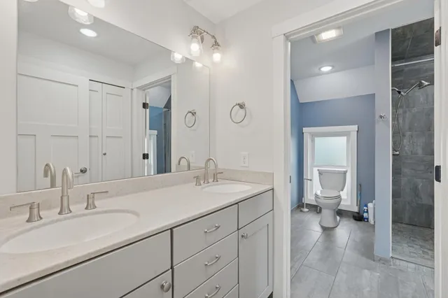 $349,900 | 2528 80th Avenue, Woodville, WI 54028