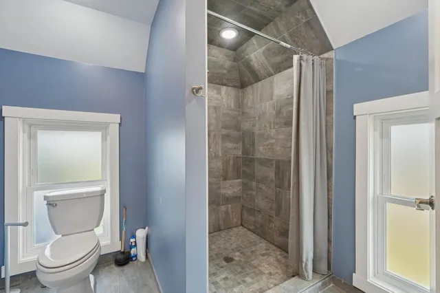 $349,900 | 2528 80th Avenue, Woodville, WI 54028