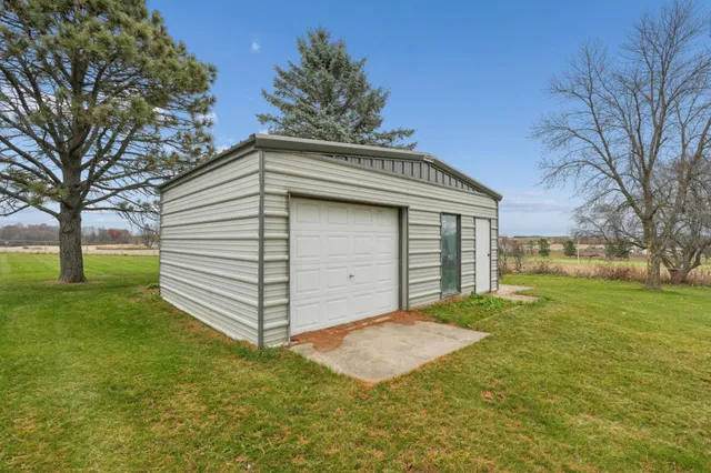 $349,900 | 2528 80th Avenue, Woodville, WI 54028