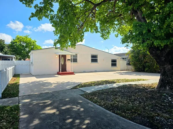 $559,000 | 210 East 59th Street, Hialeah, FL 33013