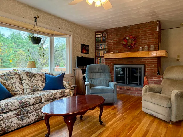 $375,000 | 1507 Highway 12A, Plainfield, NH 03781