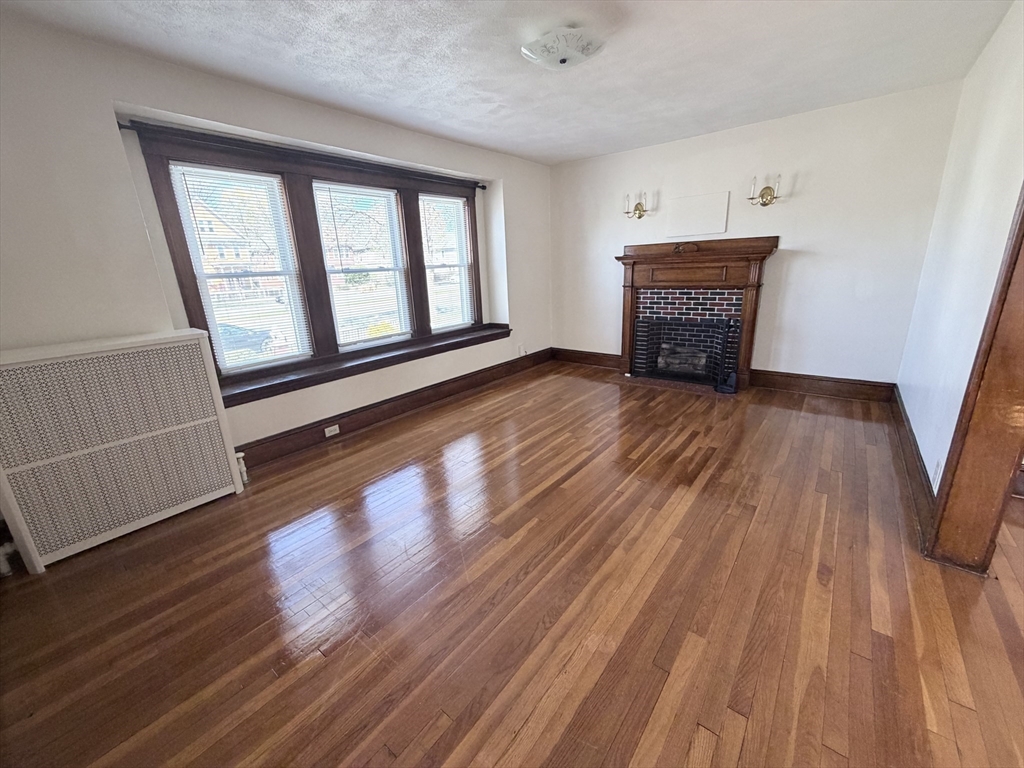861 Fellsway, Unit 1 Medford, MA 02155 - Photo 2 of 14