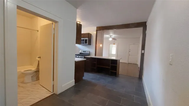 $1,600 | 3719 Audubon Place, Unit 1, Houston, TX 77006