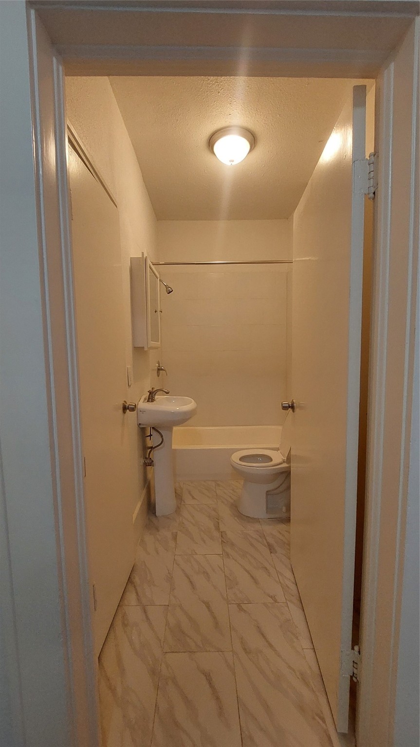 3719 Audubon Place, Unit 1 Houston, TX 77006 - Photo 19 of 21