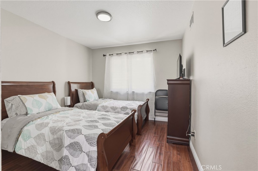 11841 Laughton Way Porter Ranch, CA 91326 - Photo 23 of 44