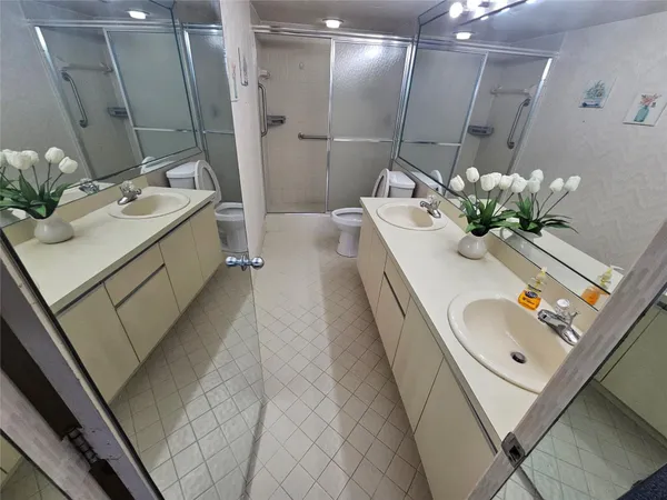 $2,200 | 4770 Fountains Drive South, Unit 303, Lake Worth, FL 33467