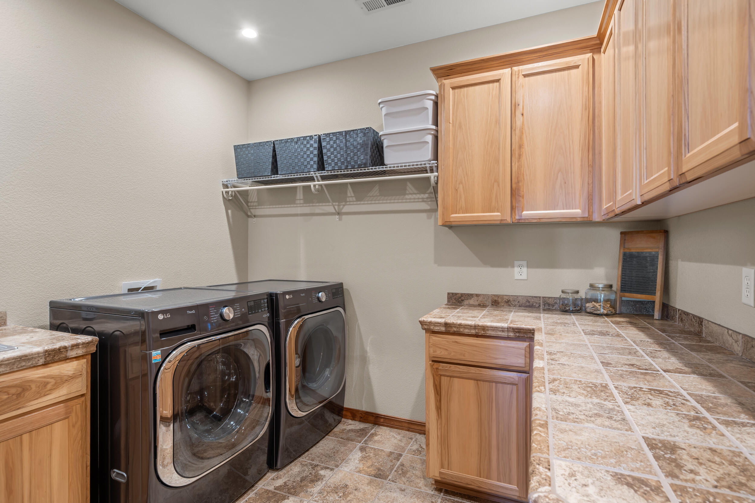597 Pierce Road Medford, OR 97504 - Photo 25 of 88