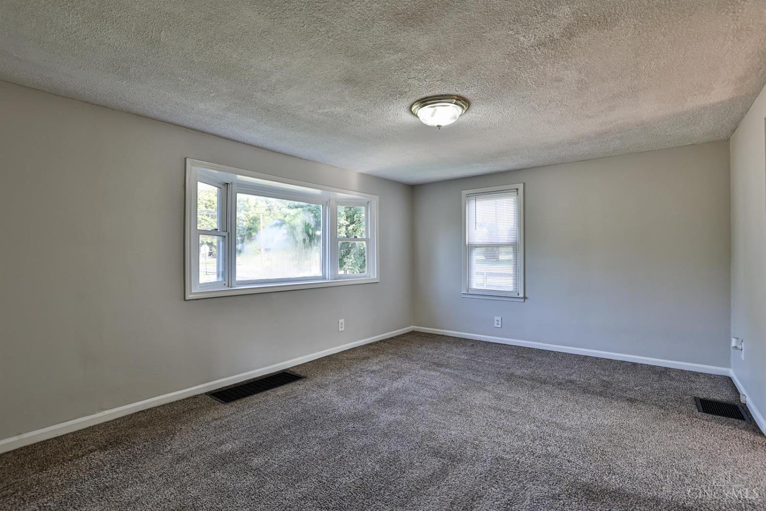 1904 Tuley Road Hamilton, OH 45015 - Photo 8 of 32 Gallery Image 8