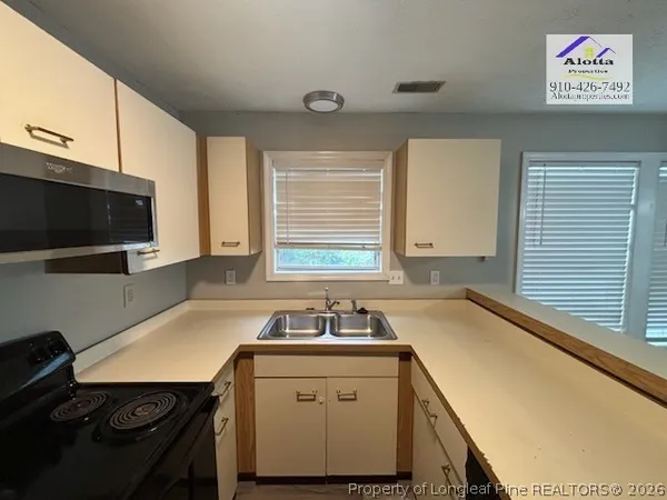 $1,840 | 1002 Brookhollow Drive, Unit 5, Fayetteville, NC 28314
