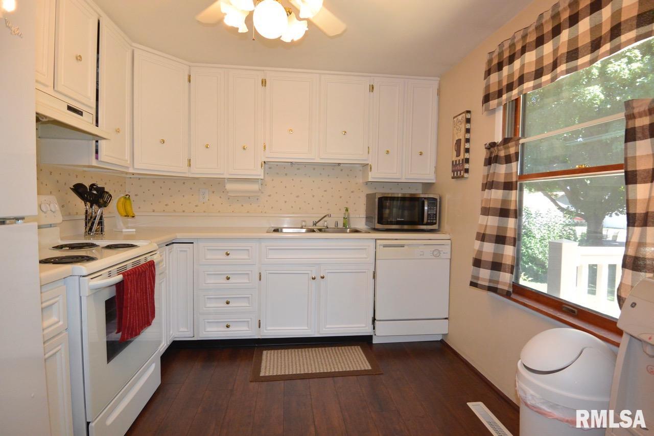 304 North 3rd Street Dunlap, IL 61525 - Photo 11 of 23 Gallery Image 11
