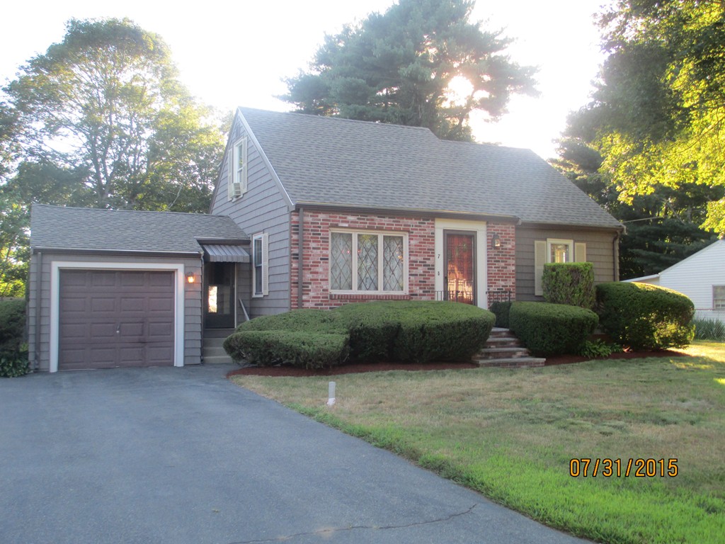 7 Lee Road Sharon, MA 02067 - Photo 1 of 24 Gallery Image 1
