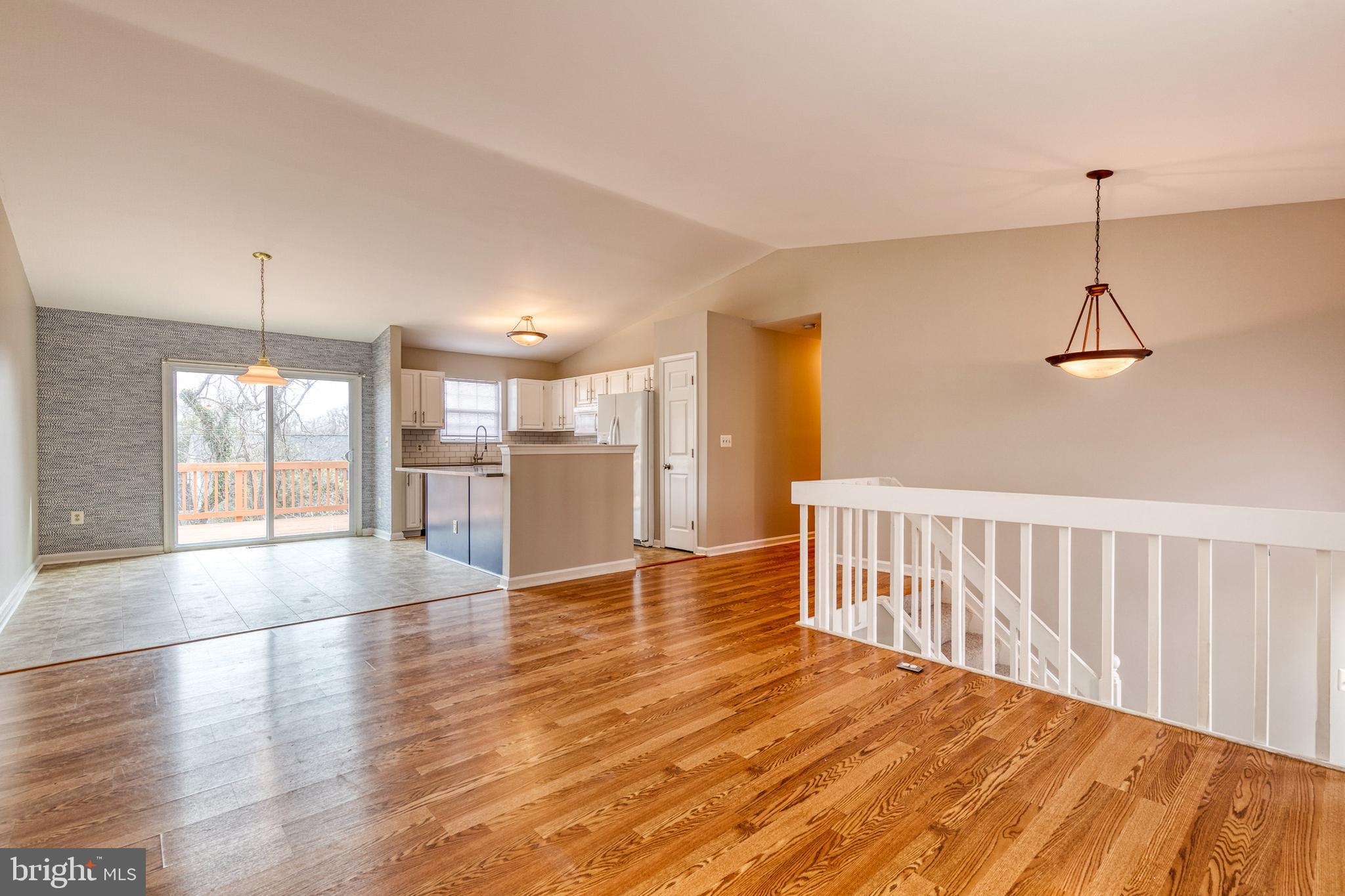 1193 Bayview Vista Annapolis, MD 21409 - Photo 4 of 34