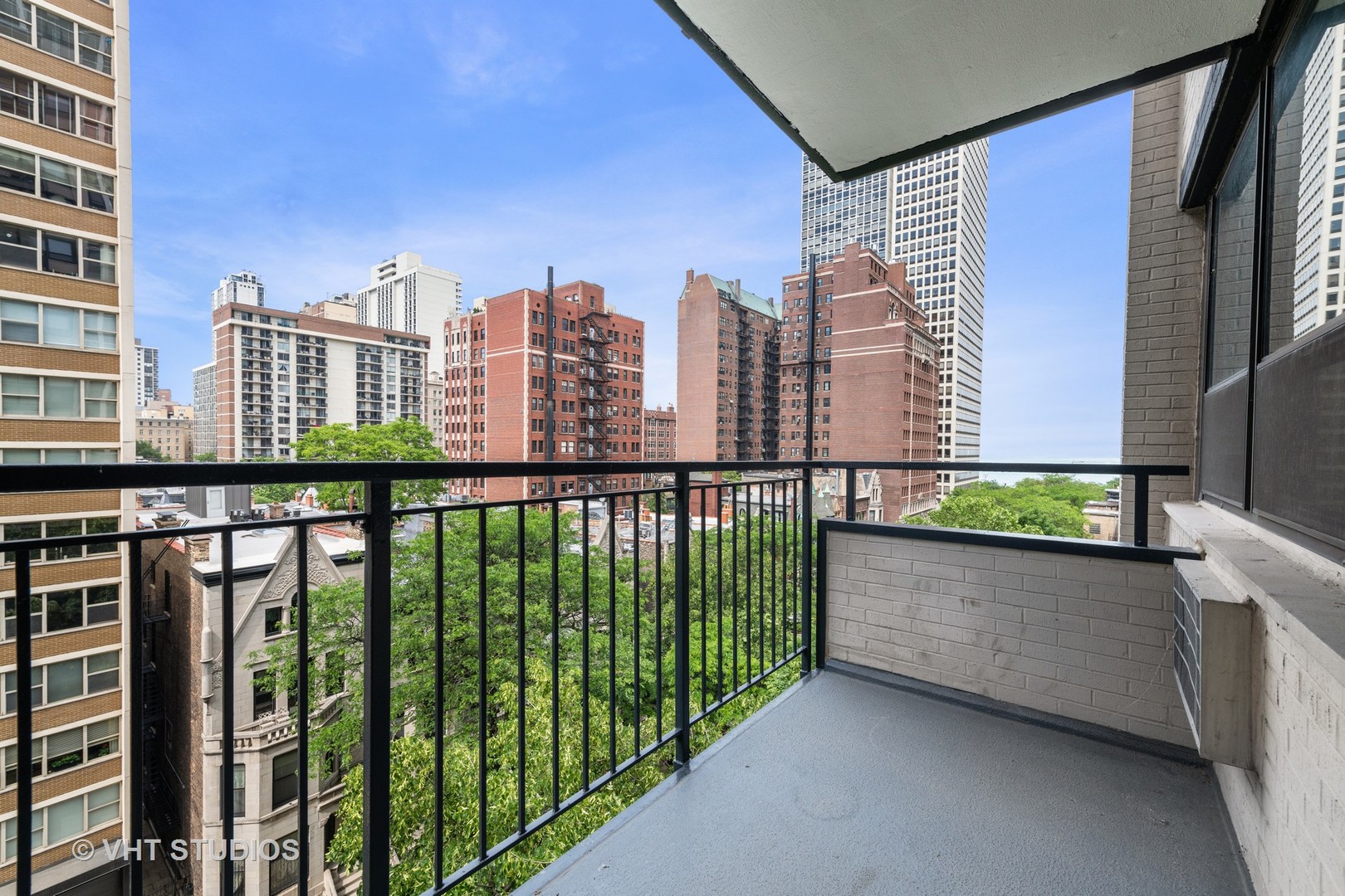 33 East Cedar Street, Unit 8H Chicago, IL 60611 - Photo 12 of 15 a city view from the balcony