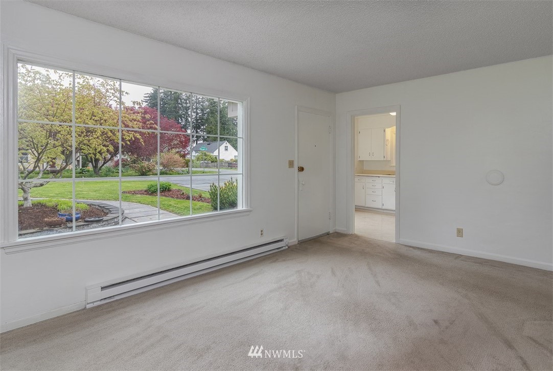 428 Morgan Road Everett, WA 98203 - Photo 2 of 17