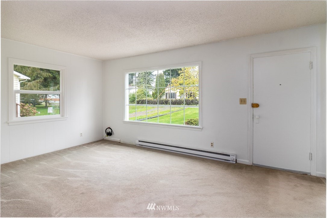 428 Morgan Road Everett, WA 98203 - Photo 3 of 17