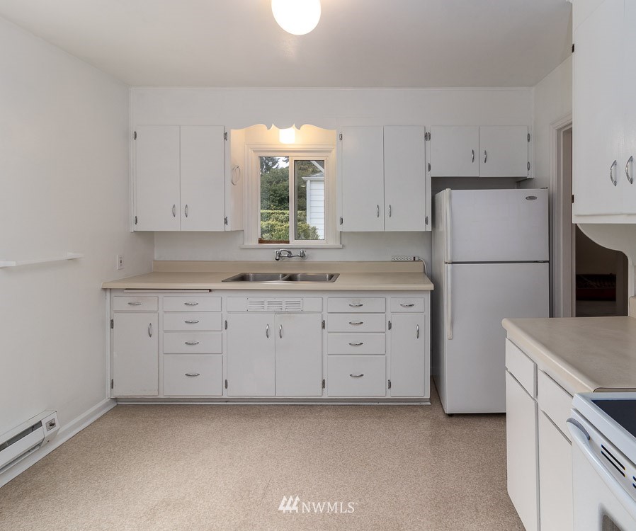 428 Morgan Road Everett, WA 98203 - Photo 5 of 17