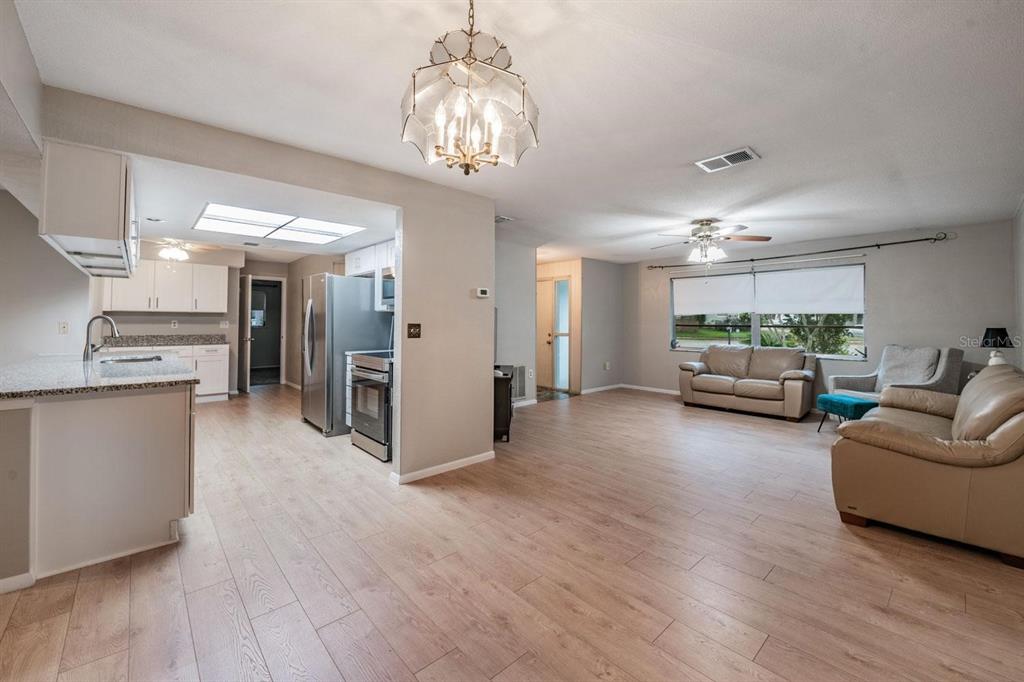 20 Shell Circle Palm Harbor, FL 34684 - Photo 10 of 34 Gallery Image 10