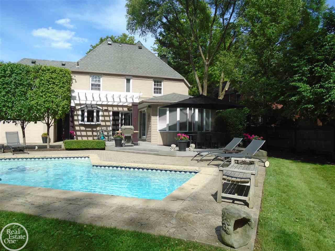 671 Westchester Road Grosse Pointe, MI 48230 - Photo 62 of 71 31350780-61.JPG