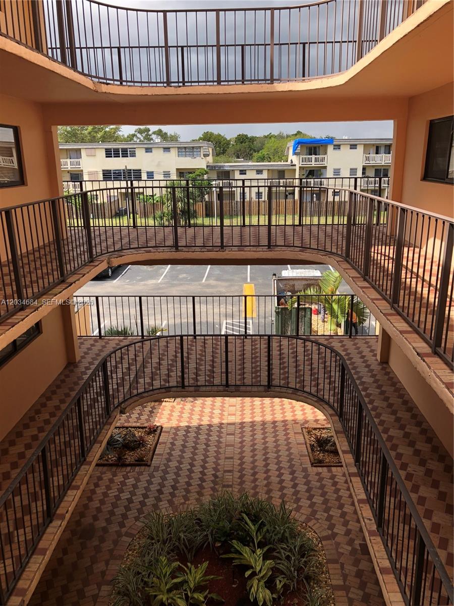 8400 Southwest 133rd Avenue Road, Unit 324 Miami, FL 33183 - Photo 6 of 49