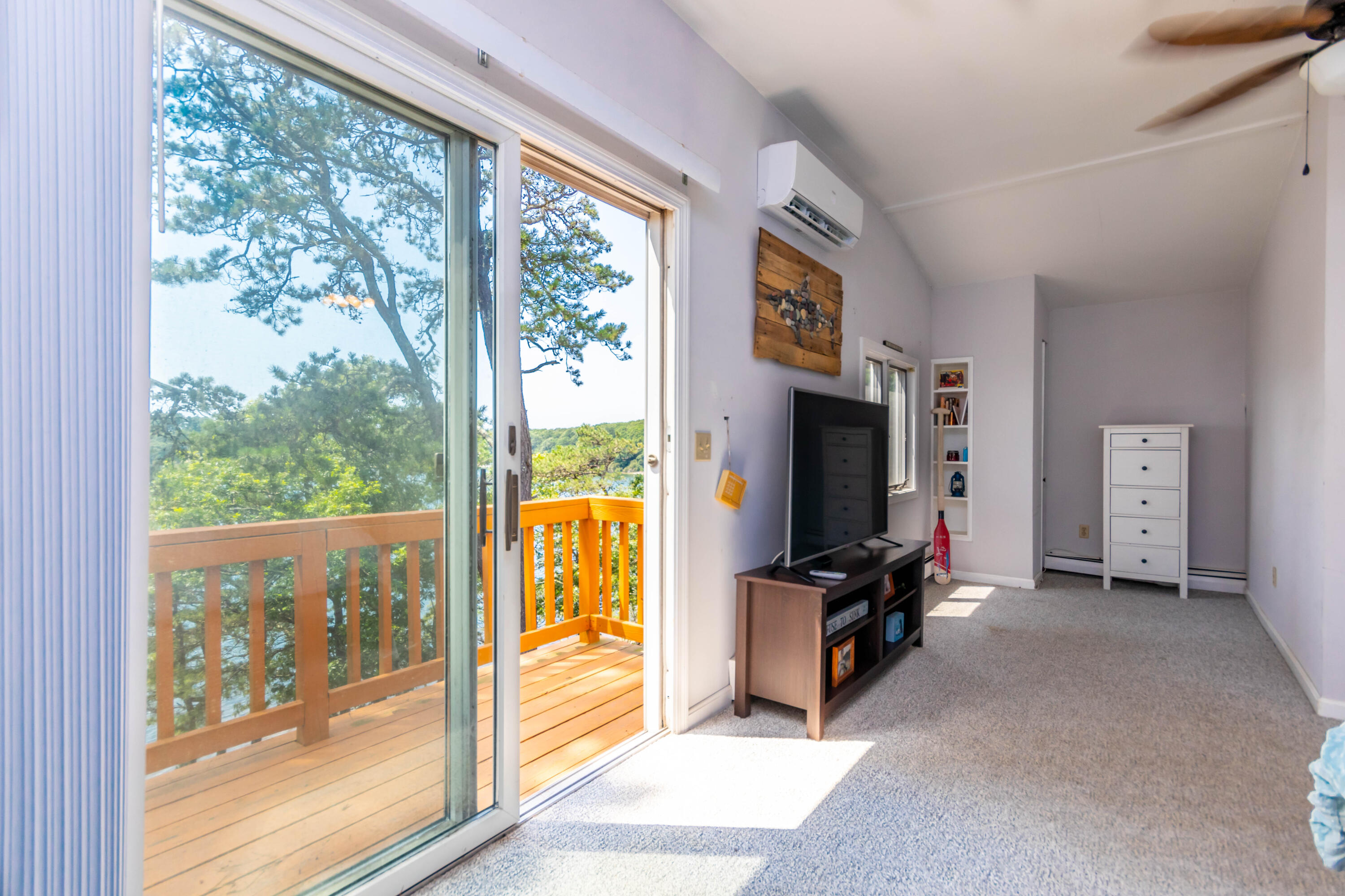 240 Wheeler Road Mashpee, MA 02649 - Photo 19 of 36 Master sitting area