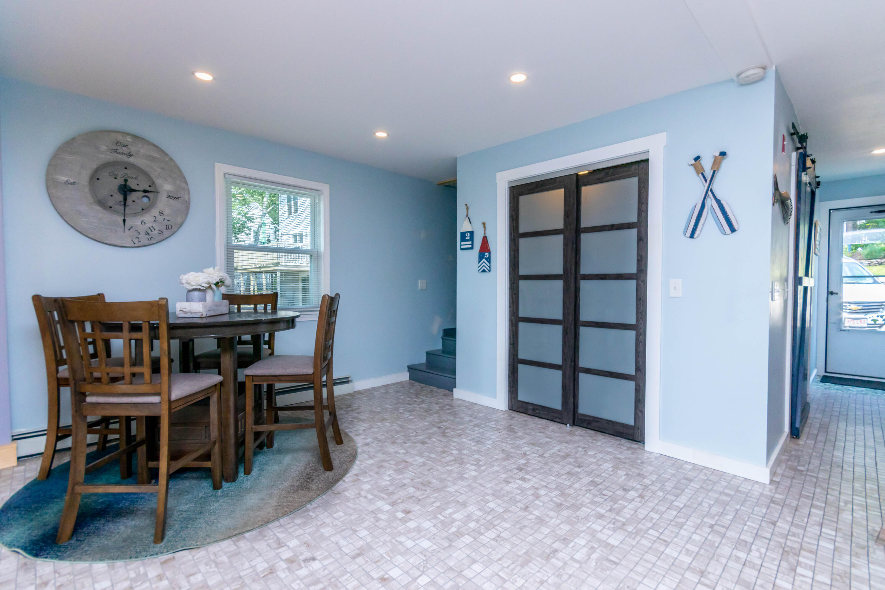 240 Wheeler Road Mashpee, MA 02649 - Photo 10 of 36 Dining area