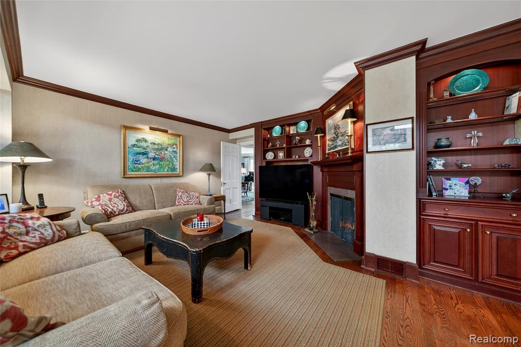 66 Oxford Road Grosse Pointe, MI 48236 - Photo 12 of 52