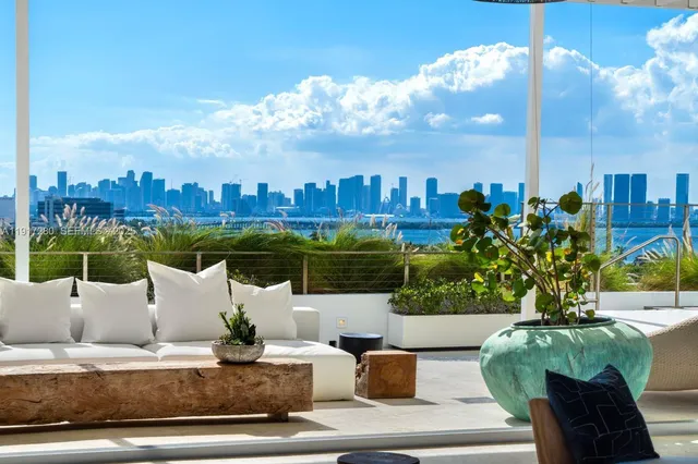 $85,000 | 4701 Meridian Avenue, Unit UPH21, Miami Beach, FL 33140