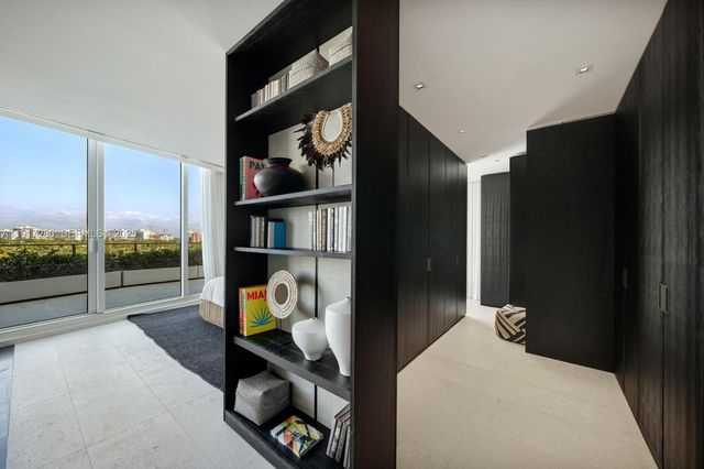 $85,000 | 4701 Meridian Avenue, Unit UPH21, Miami Beach, FL 33140