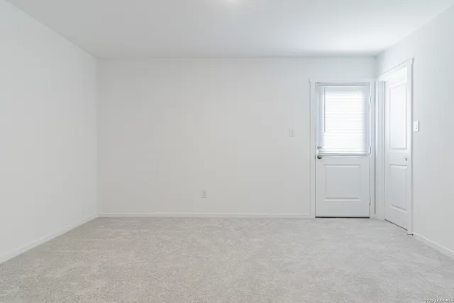 $1,500 | 3726 Glade Creek, San Antonio, TX 78245