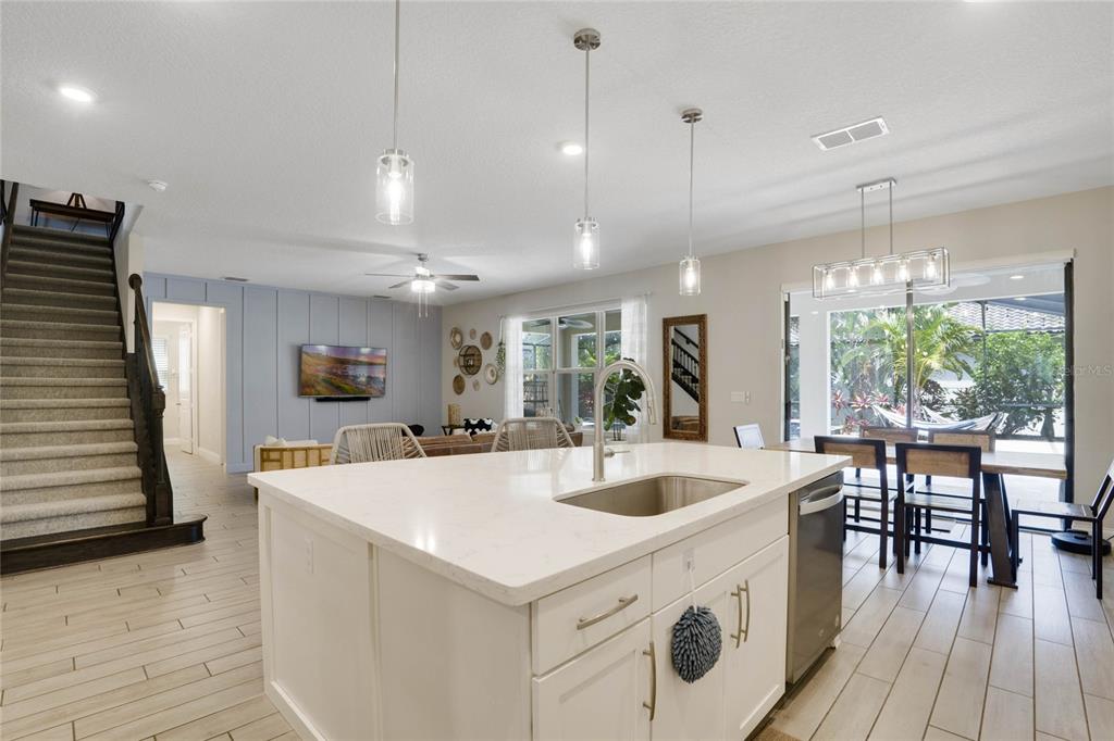 8414 Vivaro Isle Way Windermere, FL 34786 - Photo 19 of 46