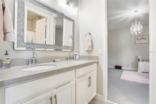 $5,250 | 8414 Vivaro Isle Way, Windermere, FL 34786