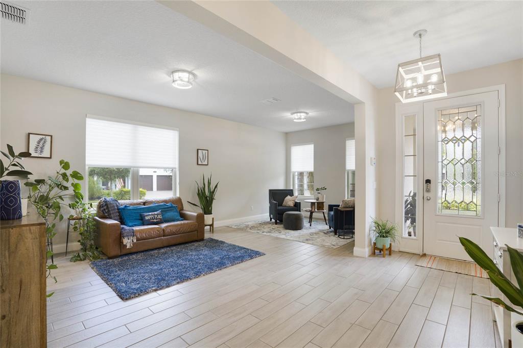 8414 Vivaro Isle Way Windermere, FL 34786 - Photo 7 of 46